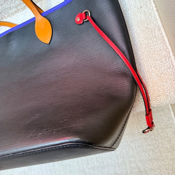 Louis Vuitton Neverfull in EPI Leather Tri colour Noir Figue Safran - Picture 5 of 9